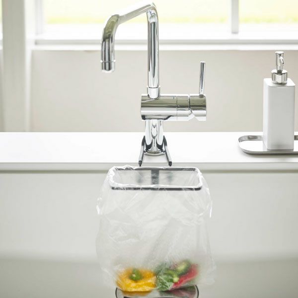 山崎実業 蛇口にかけるポリ袋ホルダー タワー tower | キッチン雑貨・タワーシリーズ
