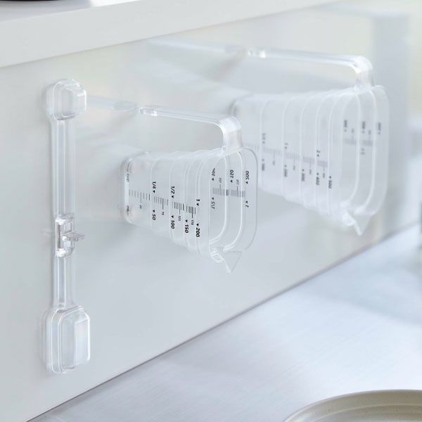 山崎実業 マグネット段々計量カップ タワー 200ml tower | キッチン雑貨・タワーシリーズ