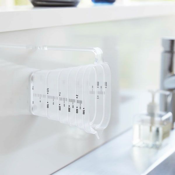 山崎実業 マグネット段々計量カップ タワー 500ml tower | キッチン雑貨・タワーシリーズ