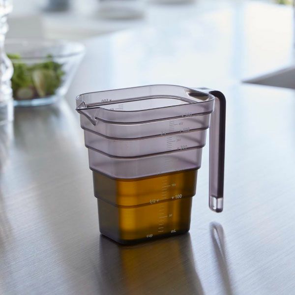 山崎実業 マグネット段々計量カップ タワー 500ml tower | キッチン雑貨・タワーシリーズ