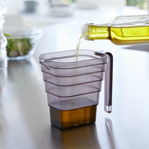 山崎実業 マグネット段々計量カップ タワー 500ml tower | キッチン雑貨・タワーシリーズ