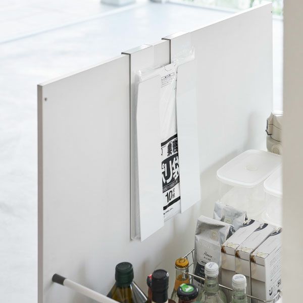 山崎実業 扉に掛けるランチョンマット収納 タワー tower | キッチン雑貨・タワーシリーズ