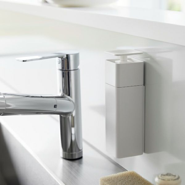 山崎実業 片手で出せるマグネットディスペンサー タワー tower | キッチン雑貨・タワーシリーズ