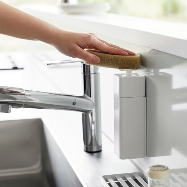 山崎実業 片手で出せるマグネットディスペンサー タワー tower | キッチン雑貨・タワーシリーズ