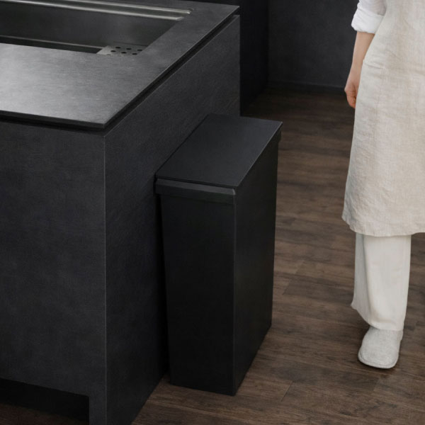 SOLOW 袋の交換が楽なダストボックス 40L | インテリア雑貨・ゴミ箱