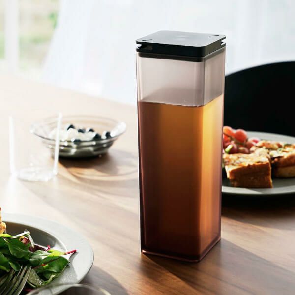 山崎実業 水はね防止フィルター付き 両方から注げる冷水筒 タワー tower | キッチン雑貨・タワーシリーズ