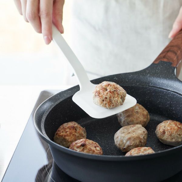 山崎実業 シリコーンフライ返し タワー S tower | キッチン雑貨・タワーシリーズ