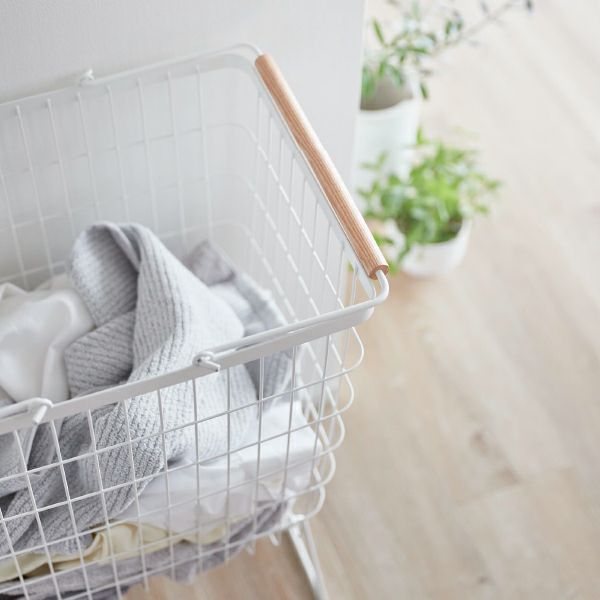 山崎実業 折り畳み脚付きランドリーバスケット tosca | インテリア雑貨・トスカシリーズ