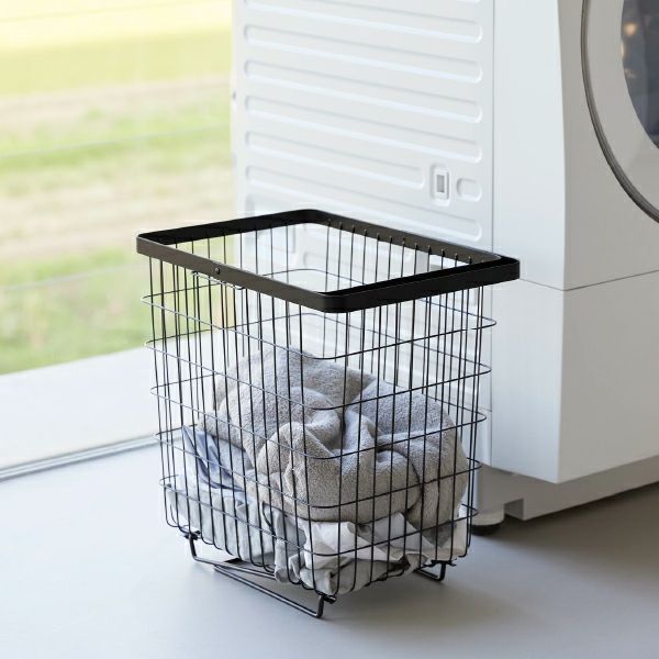 山崎実業 折り畳み脚付きランドリーバスケット tower | インテリア雑貨・タワーシリーズ