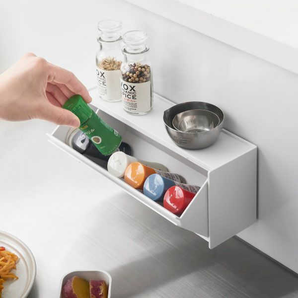 山崎実業 マグネットお薬＆サプリメント収納ケース タワー tower