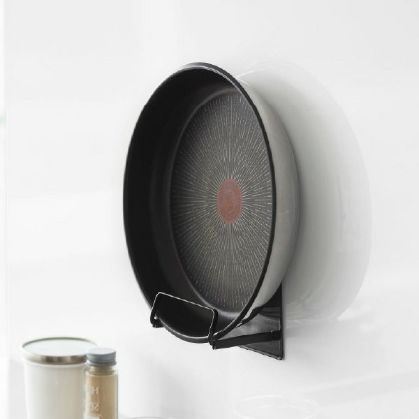  山崎実業 マグネットフライパンホルダー tower | キッチン雑貨・タワーシリーズ